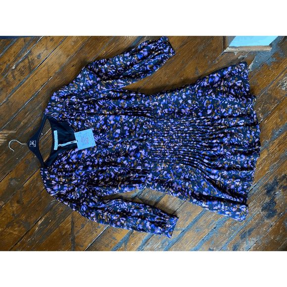 Marie Oliver NWT Vera Pleated Dress, Electric Flurry, Size Small, MSRP $398 - Picture 12 of 16